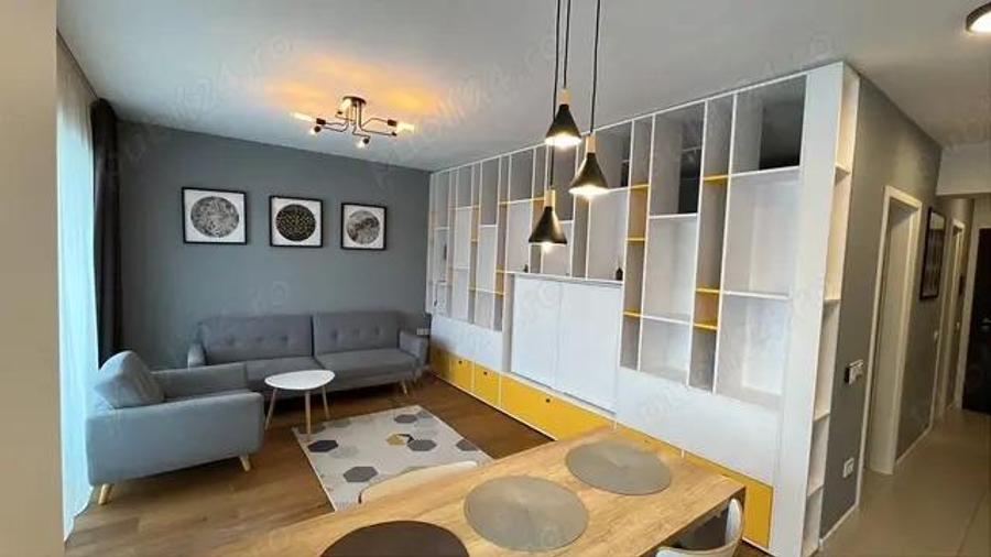 Inchiriez Apartament tip studio bloc Cosmopolit Mihai Viteazu 6 Brasov - 1