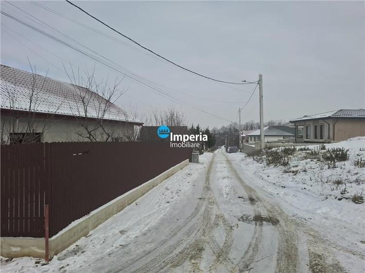 Teren intravilan de vanzare, Tomesti deal in spate la primarie! - 3