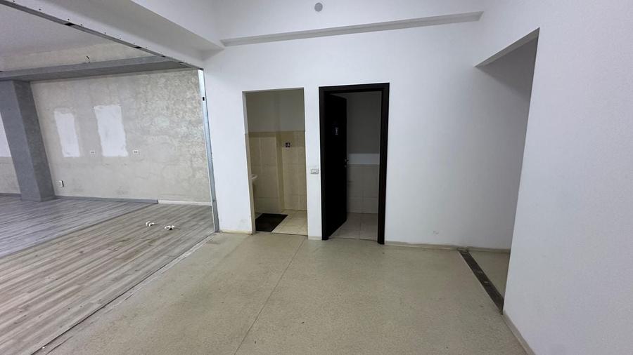 Spațiu comercial de 250mp &icirc;n zona ICIL/CASA DE CULTURA , pretabil birouri - 3