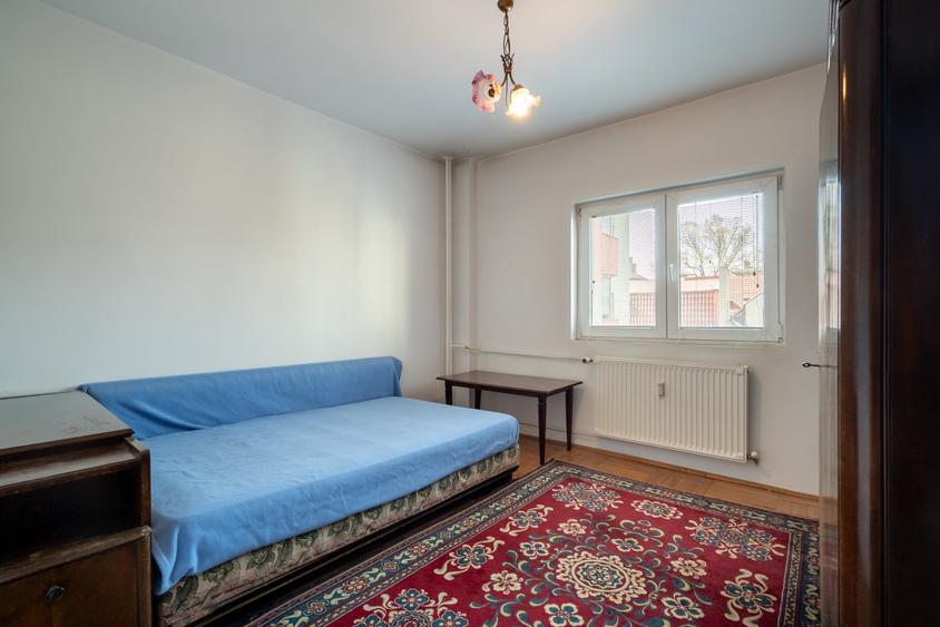 Vanzare 4 camere Moșilor, vis-a-vis de Banca Transilvania, etaj 2, liniște - 32