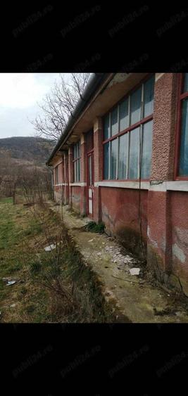 Casa de vanzare cu 21 ari de teren intravilan - 1