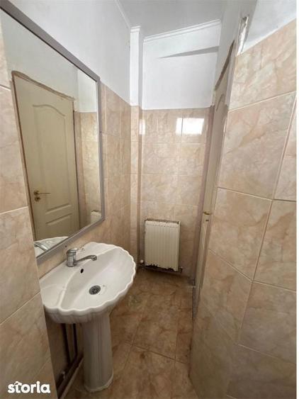 Apartament 3 camere- zona centrala. - 12
