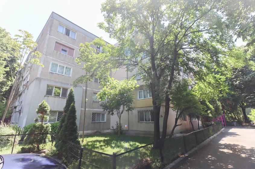 De vanzare apartament Berceni, in bloc de patru nivele De vanzare apartament Berceni, in bloc de patru nivele