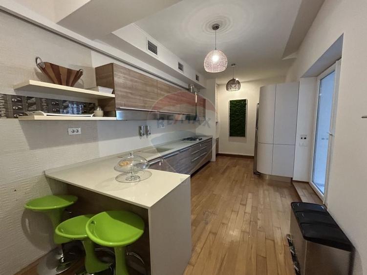Apartament spectaculos cu 4 camere - zona Herastrau - 10