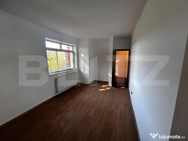 Casa de vanzare, 300 mp, strada Jiului - 5