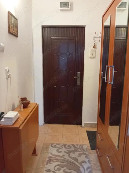 Inchiriez garsoniera - 1