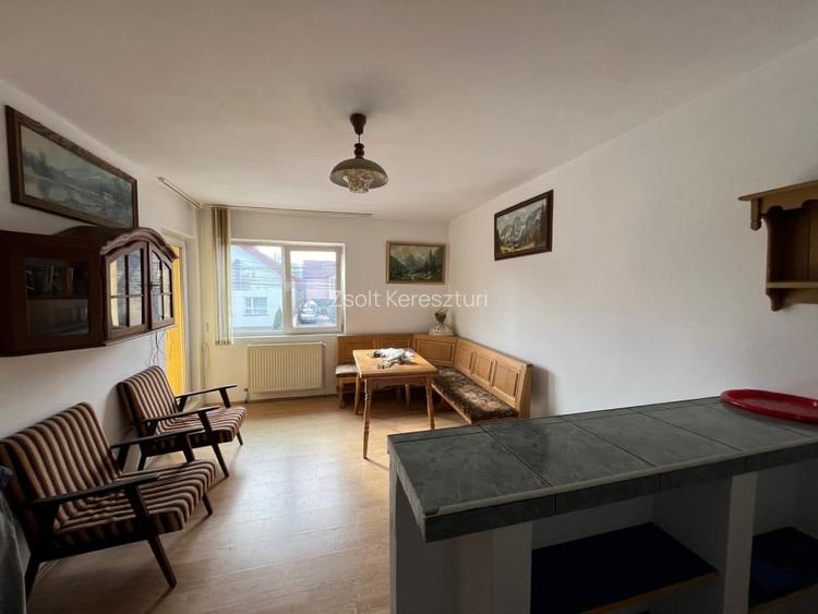 Vanzare casa + teren 800 mp. cartierul Gheorgheni