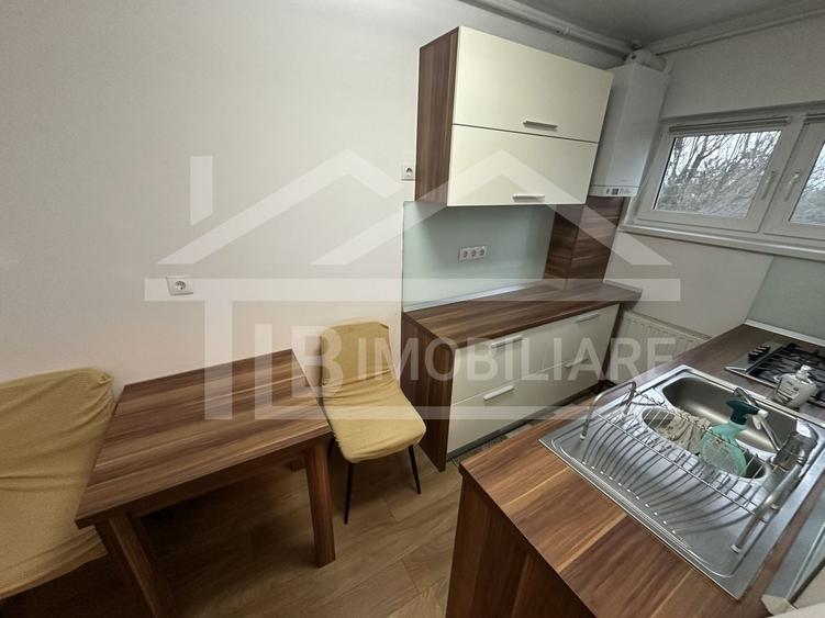 Apartament de 2 camere, decomadat, 55mp , Zona UMFST - 8