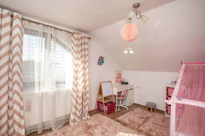 Vilă P+M, Clujului, 190 mp, teren 520 mp, singur în curte. 225 000 E - 23