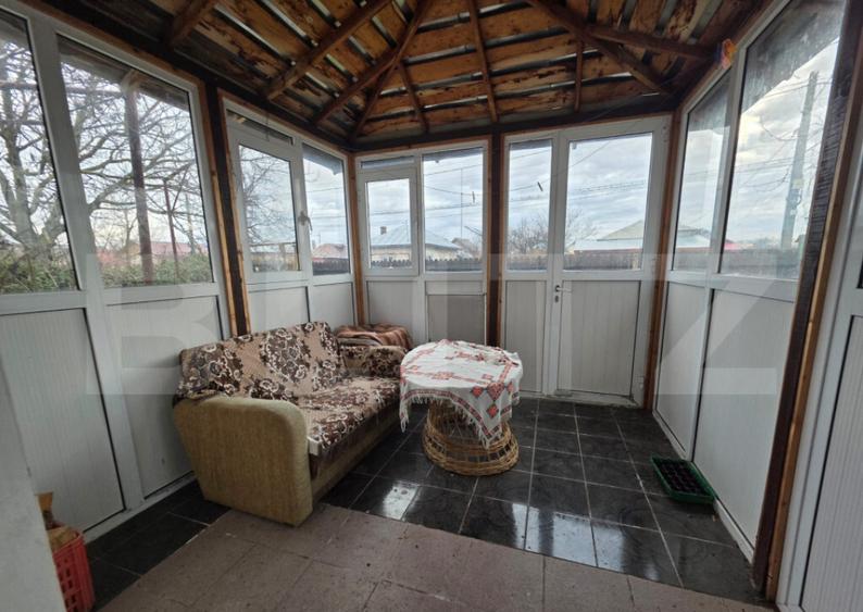 Casa cu teren generos ?i balta de pescuit Gae?ti - 2