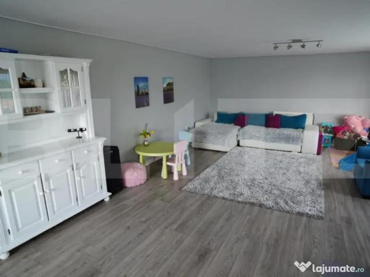 Casa de vanzare cu piscina - 17