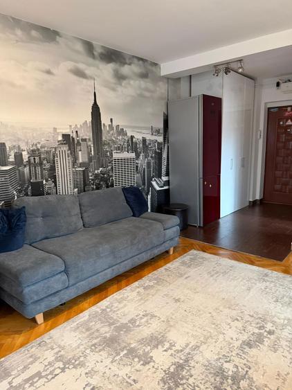 Inchiriez apartament 3 camere zona Botanica - 1