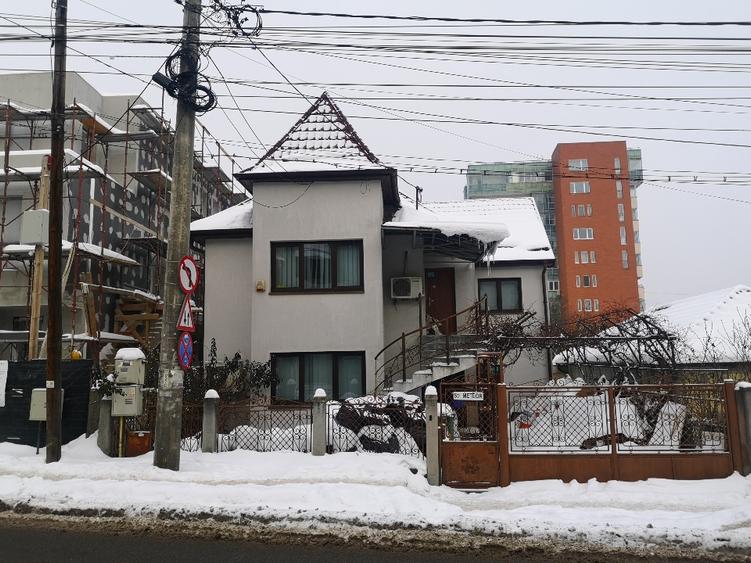 Vand casa strada Meteor - 1