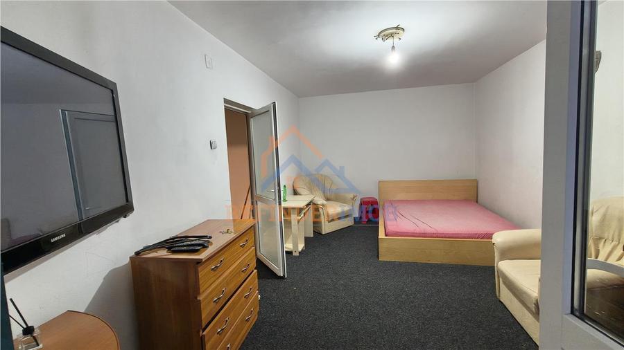 Apartament 2 camere decomandat etaj 3 bloc anvelopat - 2