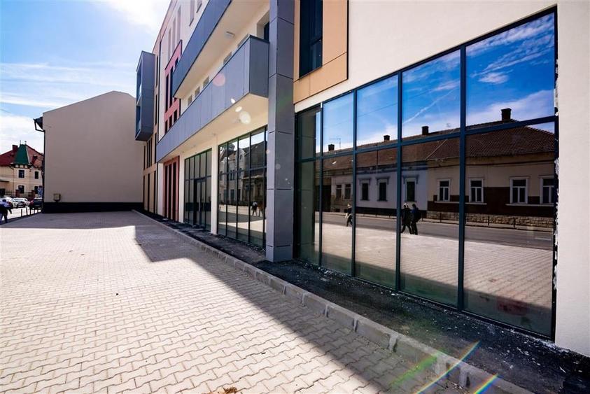 RECO Spatiu Comercial Ultracentral, 516mp, cu locuri de parcare, acces dublu - 5