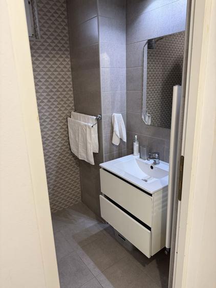 Inchiriez apartament 2 camere (loc de parcare inclus) - 3