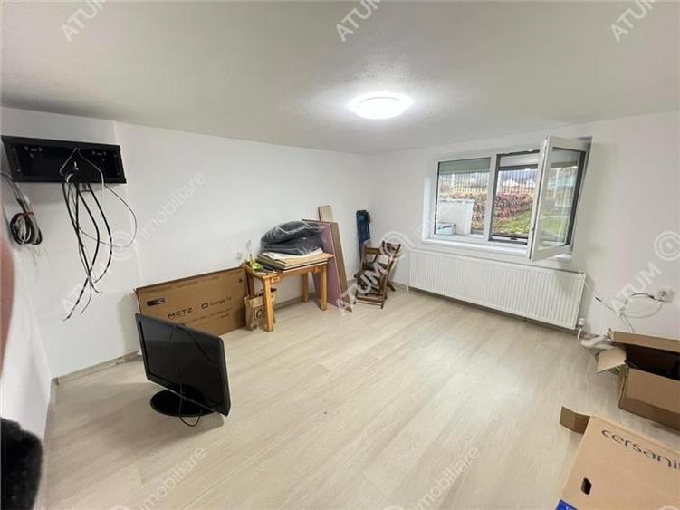 Casa individuala cu 5 camere si curte libera de 430 mp in Cisnadie - 22