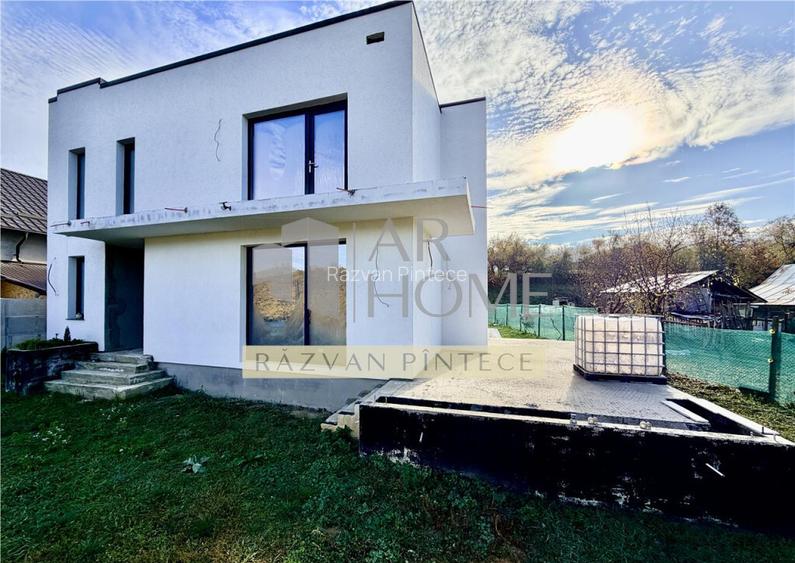 Casa P 1E, 5 camere, langa padure, Plopu Prahova