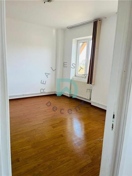 Apartament cu 2 camere semidecomandat în Hărmanului