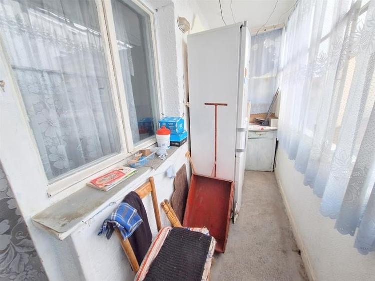 Apartament 3 camere decomandat ona Bazinul de Inot - 8