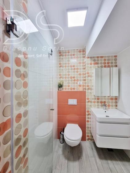 Apartament cu 2 bai si vedere la mare in primul rand la promenada - 10