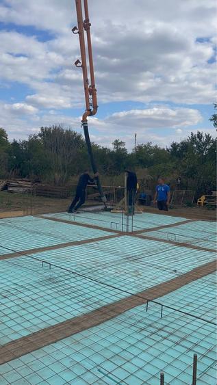 Casa Noua 200mp + Terasa teren 1600mp Structura finalizata , Ciochina - 1