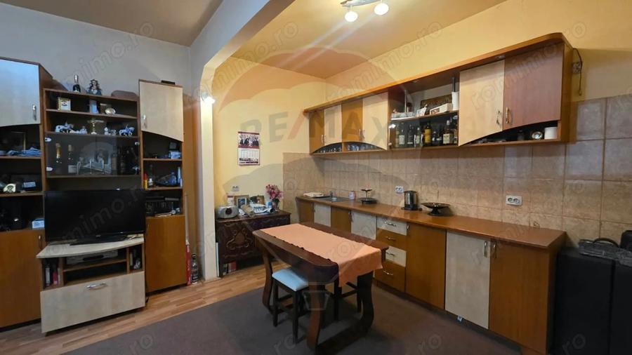 Casă cu 4 camere cu Teren 150 Mp în Ultracentral