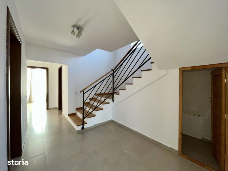 Casa 5 camere, 3 dormitoare, pret corect - 18