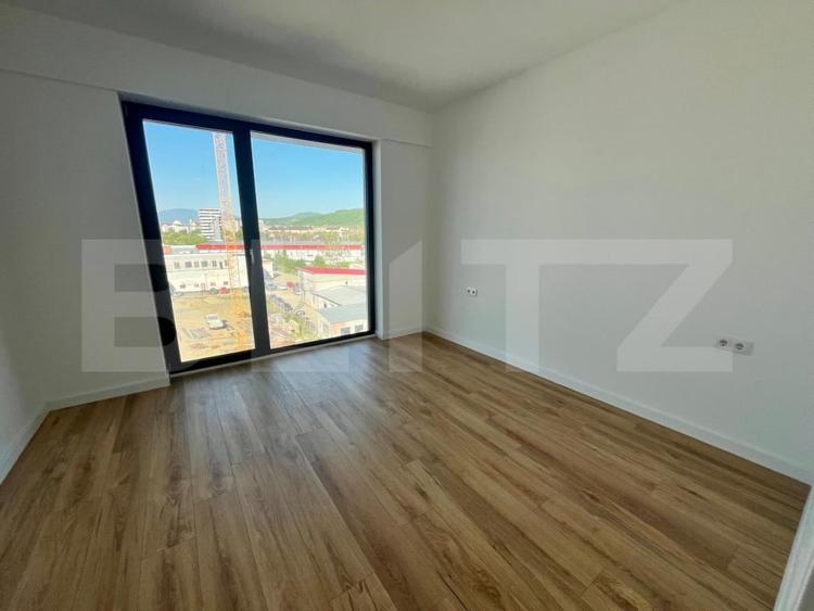 Apartament 2 camere, finisat lux, bloc nou, zona de Sud - 2