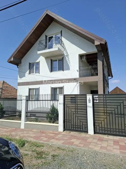 Vand Schimb vila moderna Sannicolau Mare Apartament 3 camere Timi?oara