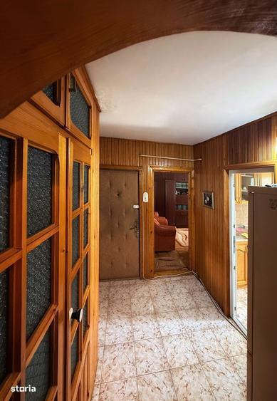 De vanzare apartament cu 2 camere decomandat - 2