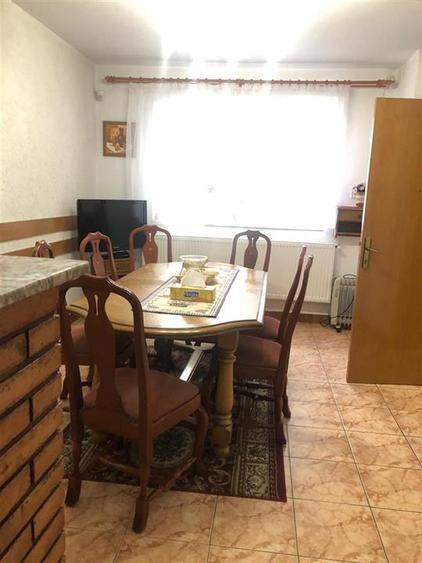 Casa individuala cu 5 Camere, 3 Grupuri sanitare, Parcare, Centrul Vechi - 3