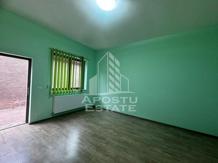 Casa individuala, 5 camere, 3 bai cu terasa si curte proprie de 400 mp - 7