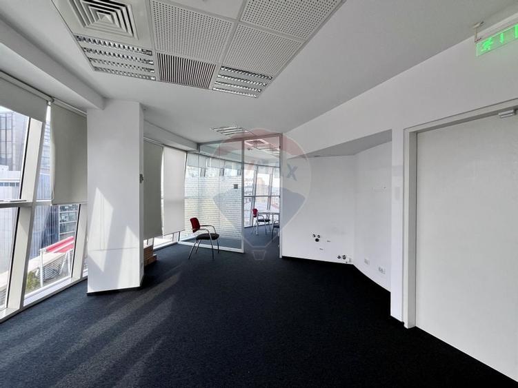 Spatiu de birouri disponibil in Armeneasca - 11