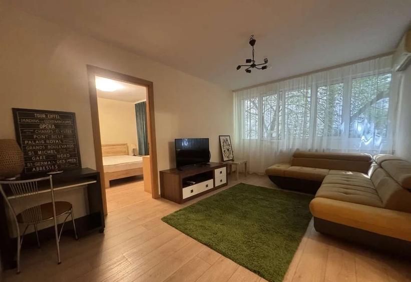 UNIVERSITATE, AP 2 CAM MOBILAT SI UTILAT MODERN - 5