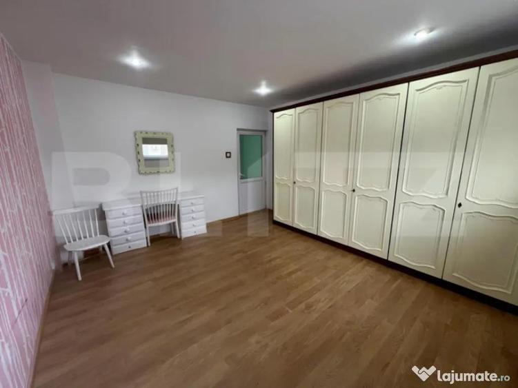 Spatiu birouri, 70 mp, etajul 2, centrala si aer, zona 1 Mai - 2