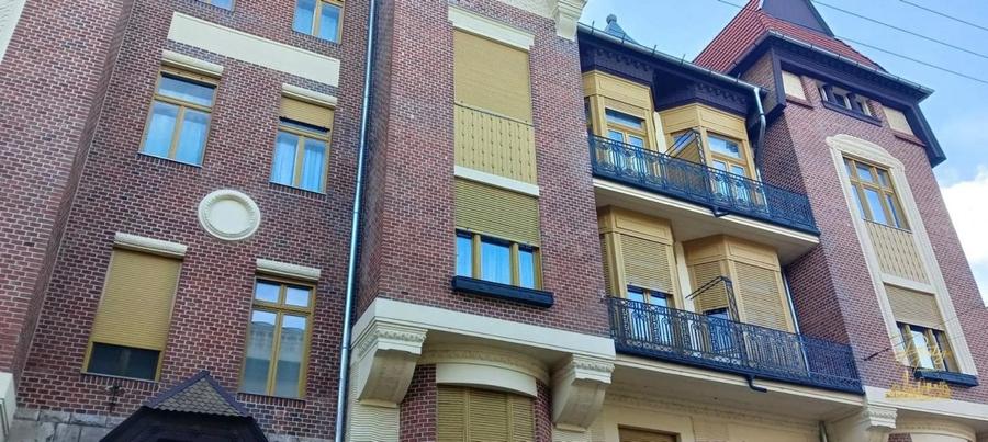 Apartament cu 2 camere de vanzare in cladire istorica - Ultracentral - 4