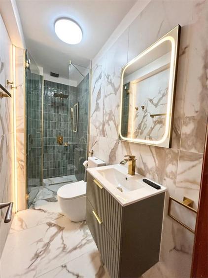 Casă cu 4 camere cu Teren 178 Mp în Central