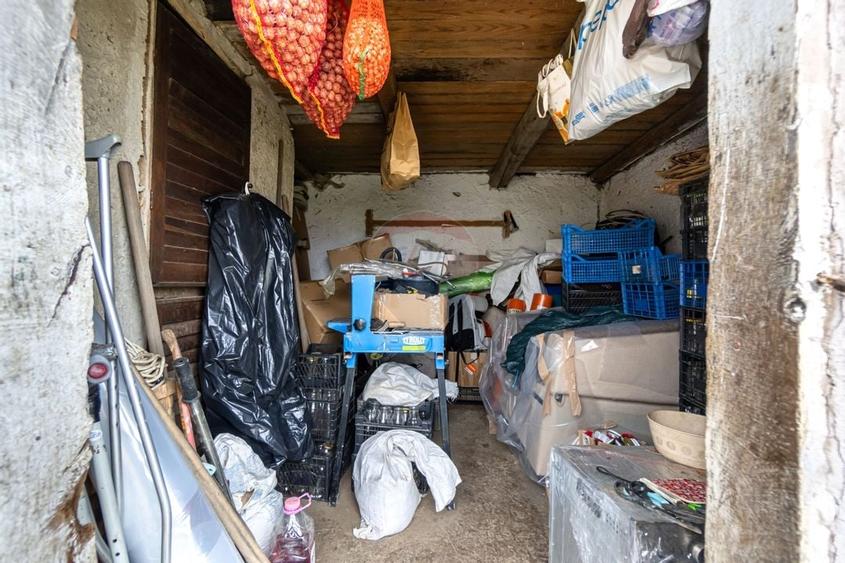 Vila cu 8 camere, 7150 mp teren intravilan I OZUN, COVASNA| COMISION 0 - 55