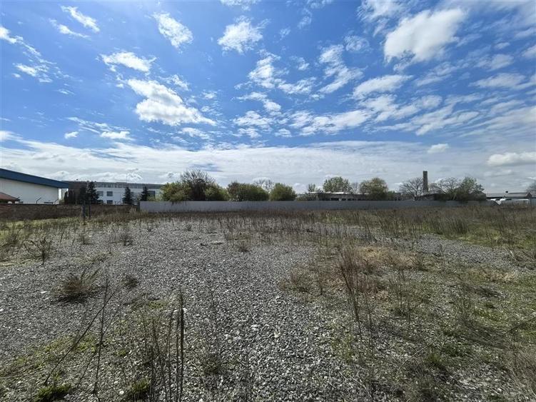 Teren intravilan 5000 mp langa Piata Obor - 1