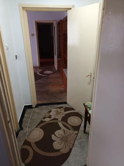 Inchiriez 2 camere, et. 4, in fata la Restaurant Miorita - 7