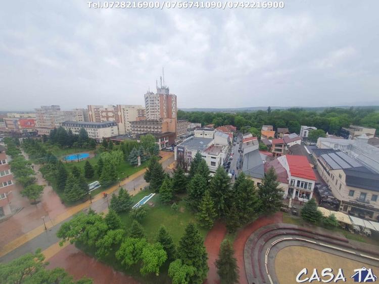 Apartament 3 camere, situat in Targu Jiu, str Victoriei (Ultracentral) - 2