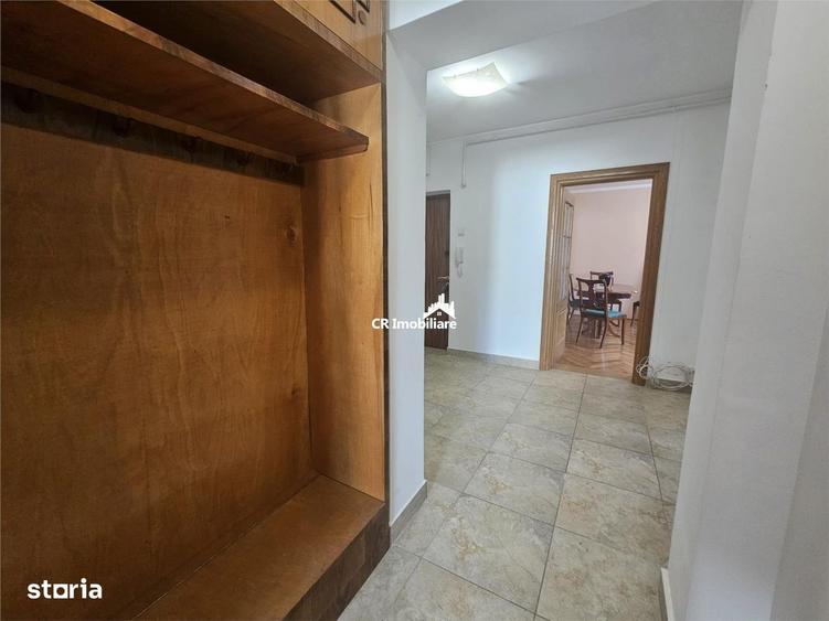 Apartament cu 3 camere decomandat în Domenii