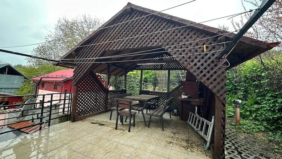 Casă cu 3 camere cu Teren 1397 Mp în Ștefănești