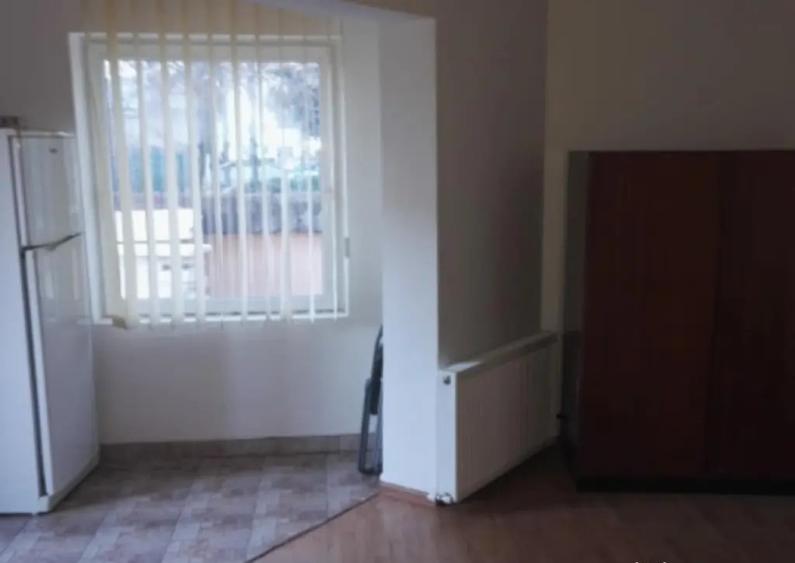 Garsoniera ?i curte Trivale Pitesti (reducere) - 4