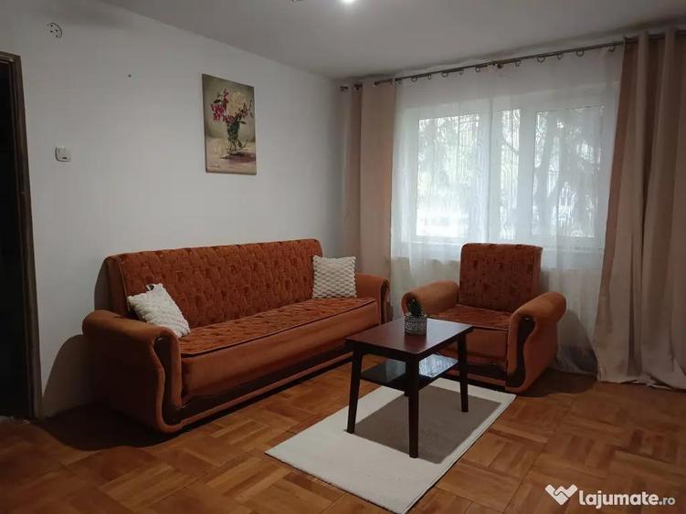 Inchiriez apartament 2 cam. centrala proprie, zona Boul Rosu - 4