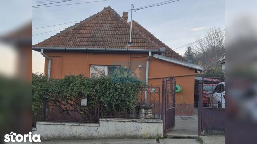 Casa pe un nivel, cu livada, la intrarea in Dezmir - 11