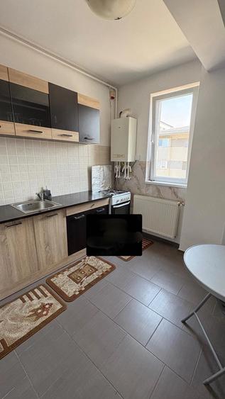 Apartament cu 2 camere decomandat în Berceni