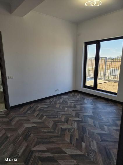 Casă cu 4 camere cu Teren 318 Mp în Central