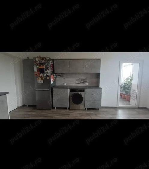 Apartament cu 4 camere decomandat în Ampoi 2